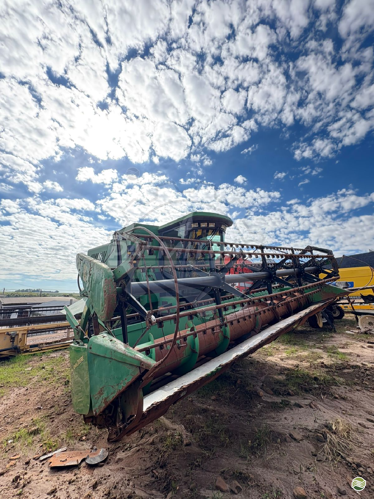 COLHEITADEIRA JOHN DEERE JOHN DEERE 1175 Palmitrac - New Holland PALMEIRA DAS MISSOES RIO GRANDE DO SUL RS